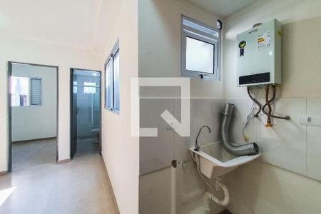 Sala / Cozinha de apartamento para alugar com 1 quarto, 27m² em Vila Nair, São Paulo