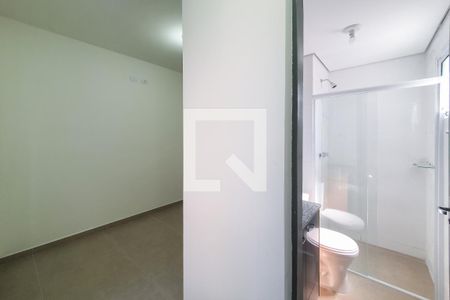 Banheiro de apartamento para alugar com 1 quarto, 34m² em Vila Nair, São Paulo