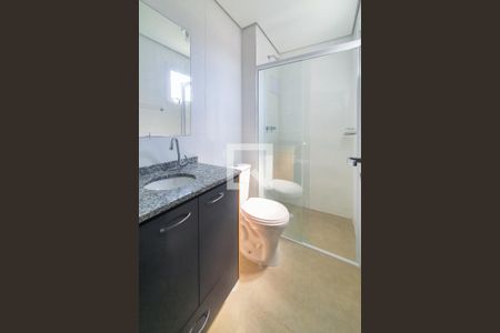 Banheiro de apartamento para alugar com 1 quarto, 34m² em Vila Nair, São Paulo