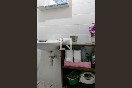 Lavabo de casa de condomínio à venda com 2 quartos, 77m² em Piratininga, Belo Horizonte