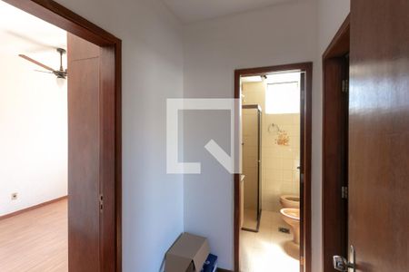 Corredor de apartamento à venda com 3 quartos, 163m² em Anchieta, Belo Horizonte