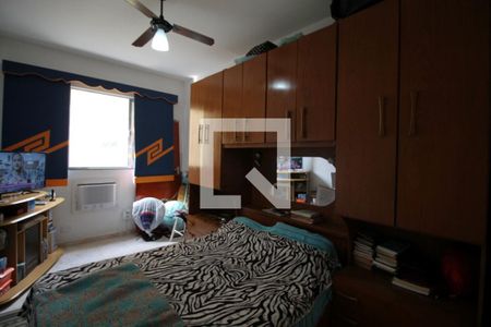 Quarto de apartamento à venda com 1 quarto, 65m² em Engenheiro Leal, Rio de Janeiro