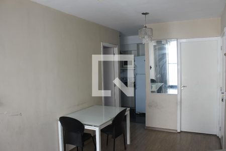 Sala de apartamento para alugar com 3 quartos, 58m² em Galo Branco, São Gonçalo