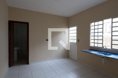 Sala/Cozinha de casa para alugar com 1 quarto, 50m² em Parque Boturussu, São Paulo