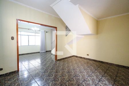 Sala de estar de casa à venda com 2 quartos, 245m² em Vila Mangalot, São Paulo