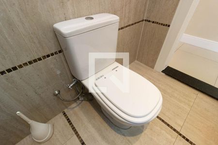 Lavabo de casa para alugar com 3 quartos, 255m² em Jardim Brasil (zona Norte), São Paulo