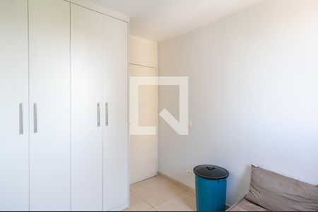 Quarto 1 de apartamento para alugar com 2 quartos, 54m² em Jardim Íris, São Paulo