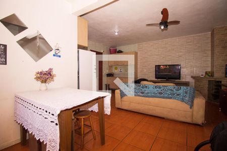 Sala/Cozinha de casa à venda com 3 quartos, 270m² em São José, Porto Alegre