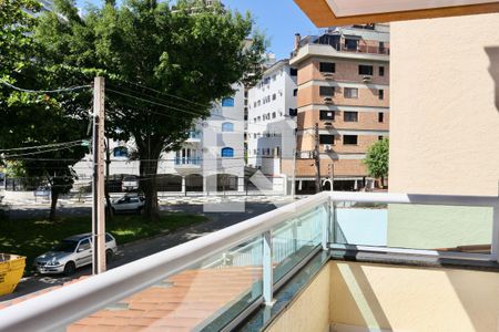 varanda de casa para alugar com 4 quartos, 180m² em Jardim Las Palmas, Guarujá