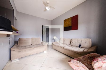 Sala de casa para alugar com 3 quartos, 100m² em Vista Alegre, Belo Horizonte