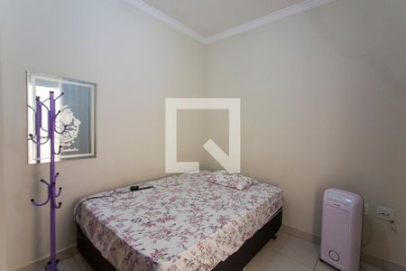 Quarto 2 de apartamento para alugar com 2 quartos, 60m² em Jardim Holanda, Uberlândia