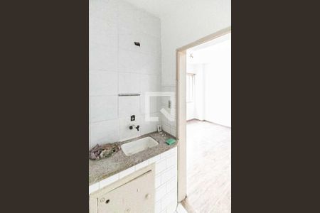 Cozinha de kitnet/studio para alugar com 1 quarto, 28m² em Centro Histórico, Porto Alegre