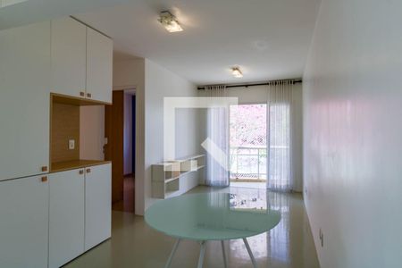 Sala de apartamento para alugar com 2 quartos, 53m² em Vila Suzana, São Paulo