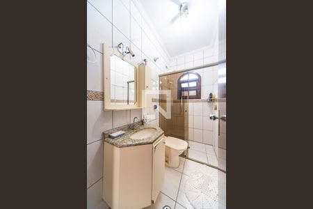 Banheiro de casa à venda com 3 quartos, 150m² em Vila Homero Thon, Santo André