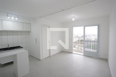 Sala/Quarto de kitnet/studio à venda com 1 quarto, 26m² em Vila Ré, São Paulo