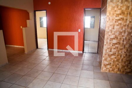 Sala de casa para alugar com 3 quartos, 120m² em Quadra 300, Brasília