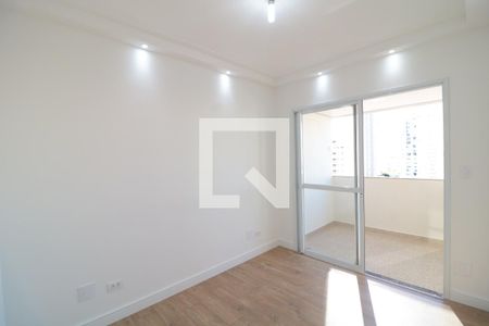 Sala de apartamento à venda com 3 quartos, 68m² em Vila Bertioga, São Paulo