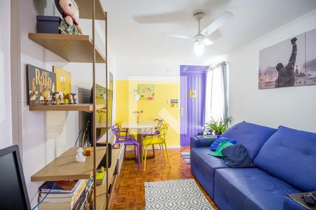 Sala de apartamento para alugar com 2 quartos, 48m² em Jardim Marica, Mogi das Cruzes