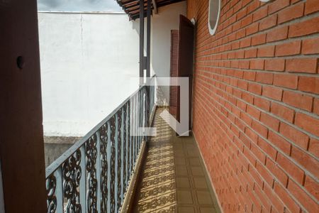 Casa para alugar com 480m², 4 quartos e 8 vagas Casa para alugar com 480m², 4 quartos e 8 vagasSacada da Suíte