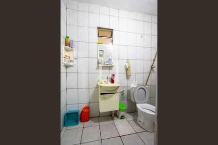 Banheiro da Suíte de casa à venda com 1 quarto, 150m² em Km 18, Osasco