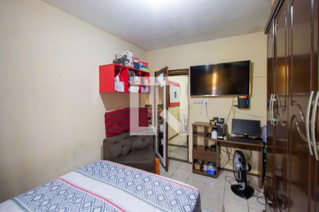 Quarto 1 (casa 3) de casa à venda com 1 quarto, 150m² em Km 18, Osasco