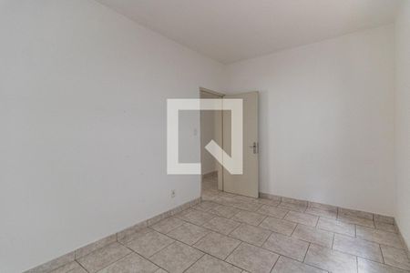 Quarto 1 de apartamento para alugar com 2 quartos, 67m² em Vila Ipiranga, Porto Alegre