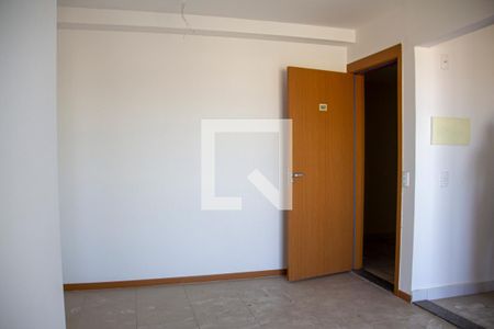 Sala de apartamento para alugar com 2 quartos, 55m² em Estrela do Norte, São Gonçalo