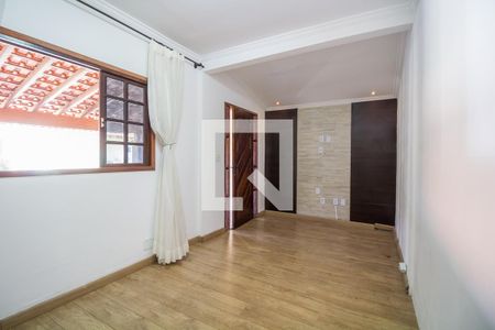 Sala de casa de condomínio para alugar com 2 quartos, 85m² em Vila Nova Aparecida, Mogi das Cruzes