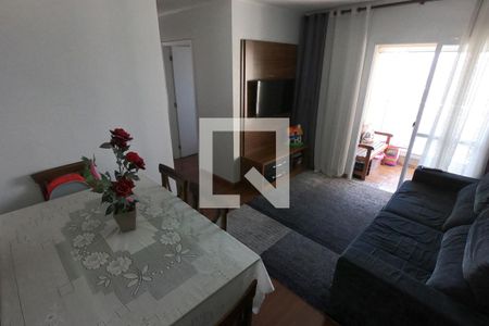 Sala de apartamento para alugar com 3 quartos, 70m² em Jardim Maria Rosa, Taboão da Serra