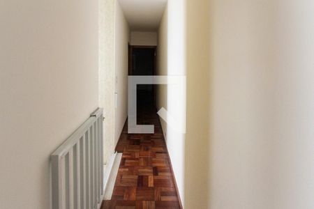 Corredor de casa à venda com 3 quartos, 220m² em Jardim Vila Formosa, São Paulo