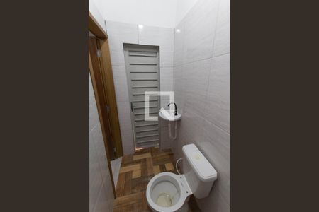 Banheiro de kitnet/studio para alugar com 1 quarto, 45m² em Setor Leste Universitário, Goiânia