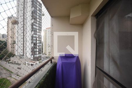 Apartamento para alugar com 3 quartos, 70m² em Jardim Ampliação, São Paulo