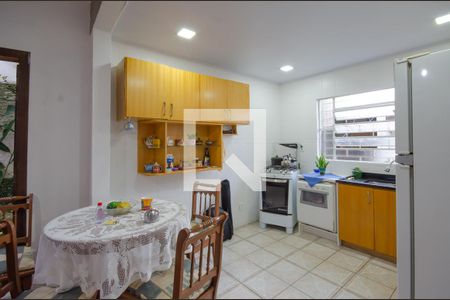 Cozinha e Copa de casa à venda com 3 quartos, 192m² em Aberta dos Morros, Porto Alegre