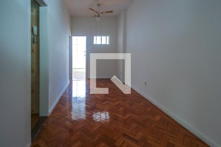 Sala de apartamento para alugar com 1 quarto, 44m² em Leblon, Rio de Janeiro