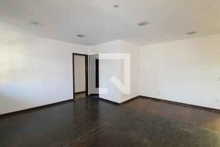 Casa à venda com 380m², 4 quartos e 6 vagasSala 1
