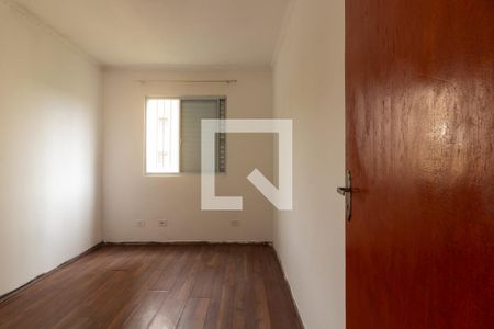 Quarto 1 de apartamento para alugar com 2 quartos, 54m² em Parque Pirajussara, Embu das Artes