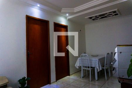 Sala de apartamento para alugar com 2 quartos, 54m² em Parque Pirajussara, Embu das Artes