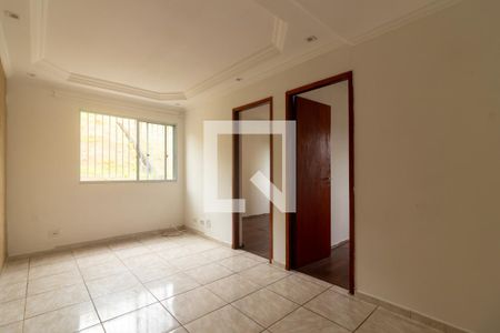 Sala de apartamento para alugar com 2 quartos, 54m² em Parque Pirajussara, Embu das Artes