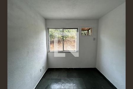 Quarto 2 de apartamento para alugar com 2 quartos, 70m² em Jardim Sulacap, Rio de Janeiro