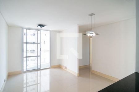 Sala de apartamento à venda com 3 quartos, 70m² em Jardim Prudência, São Paulo