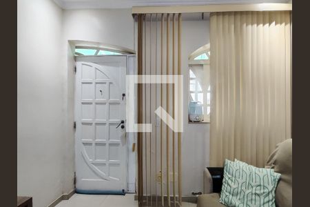 Entrada de casa para alugar com 4 quartos, 210m² em Maracanã, Rio de Janeiro