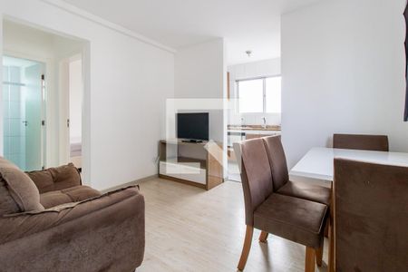 Sala de apartamento para alugar com 1 quarto, 48m² em Novo Mundo, Curitiba