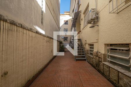 Quintal de apartamento à venda com 3 quartos, 90m² em Grajaú, Rio de Janeiro