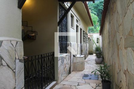 Casa à venda com 286m², 3 quartos e 2 vagas Casa à venda com 286m², 3 quartos e 2 vagasÁrea de Serviço