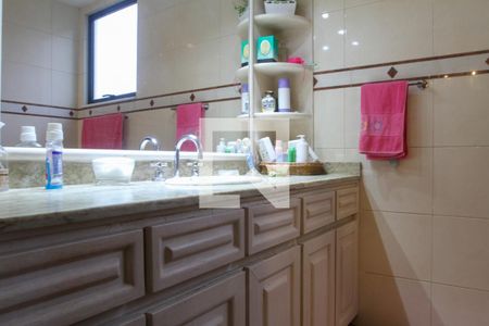 Casa à venda com 286m², 3 quartos e 2 vagas Casa à venda com 286m², 3 quartos e 2 vagasBanheiro do Quarto 3 - Suíte