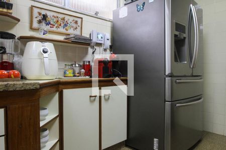 Casa à venda com 286m², 3 quartos e 2 vagas Casa à venda com 286m², 3 quartos e 2 vagasCozinha