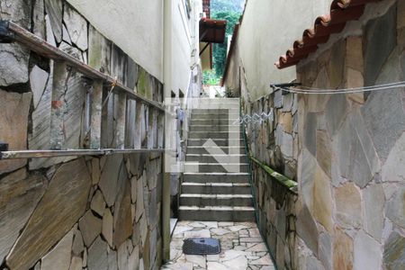 Casa à venda com 286m², 3 quartos e 2 vagas Casa à venda com 286m², 3 quartos e 2 vagasÁrea de Serviço