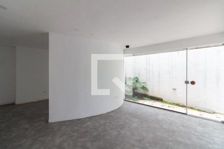 Casa para alugar com 4 quartos, 180m² em Jardim Peri Peri, São Paulo