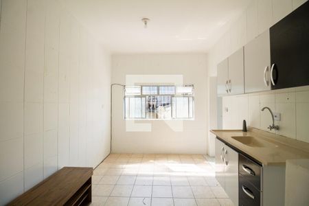 Cozinha  de casa para alugar com 1 quarto, 40m² em Vila Liviero, São Paulo