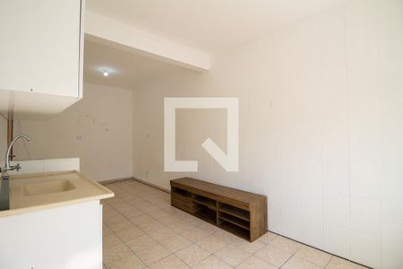 Cozinha  de casa para alugar com 1 quarto, 40m² em Vila Liviero, São Paulo